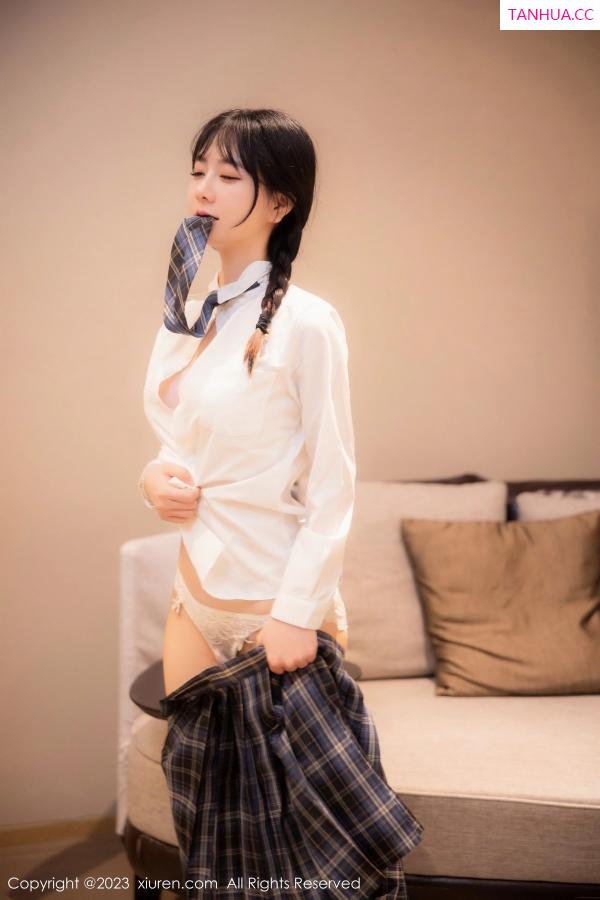   [XiuRen]高清写真图 2023.04.28 No.6662 幼幼 制服美腿第33张图片